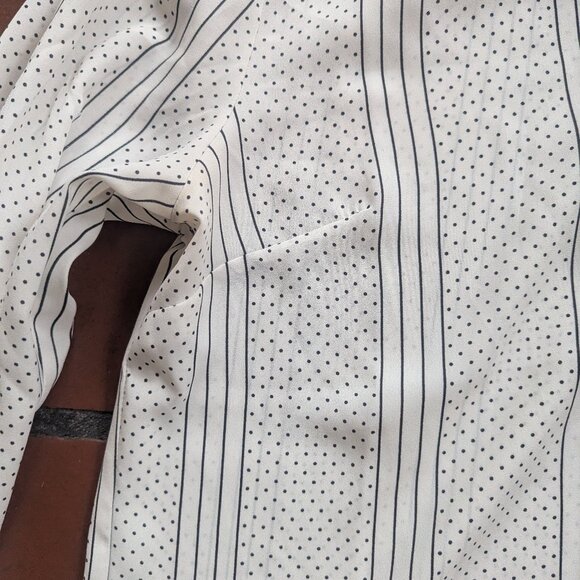 Banana Republic Classic Drapey Shirt Size Large - Picture 8 of 11